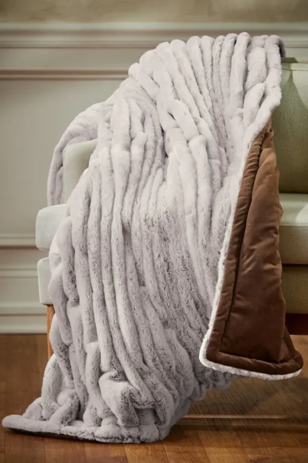 Soft Surroundings La Parisienne Faux Fur Throw- Bedding | Bedding Essentials